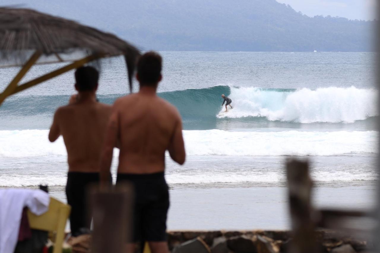Rumah Nalu Surf Camp Krui Exterior photo